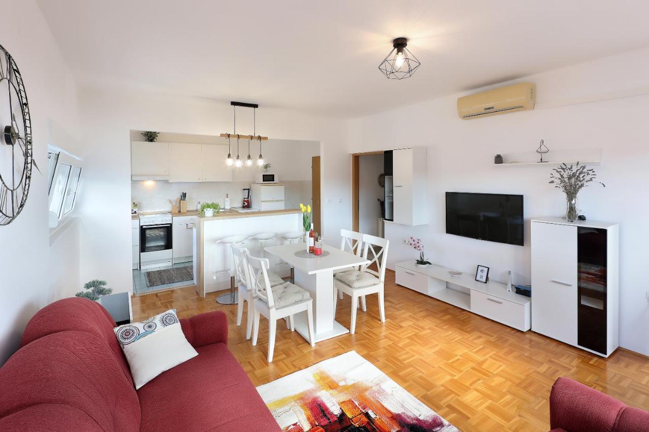 Apartment Leon - Sea View Rijeka Exteriér fotografie